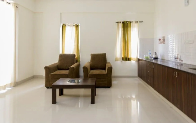 FabHotel IWE Studio Yelahanka