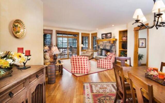 Bachelor Gulch Village