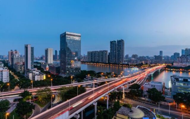 Baihe International Apartment (Pearl River Night Cruise, Beijing Road Pedestrian Street)