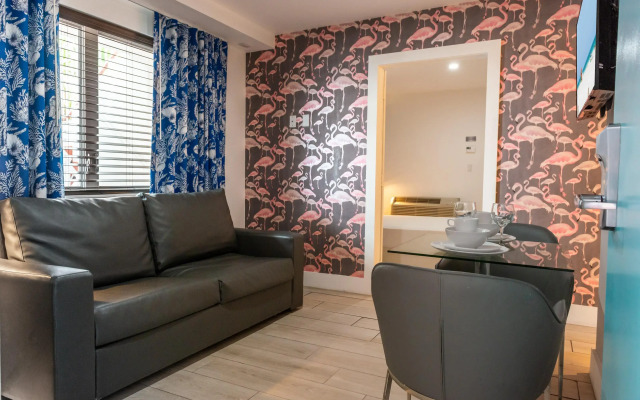 Waterside Hotel and Suites