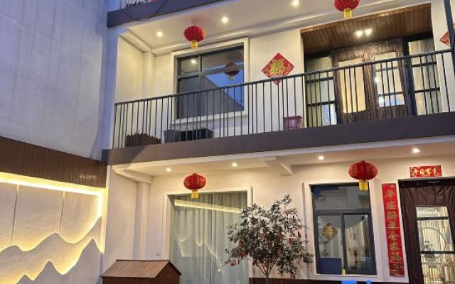 Muxishu Homestay (Huashan Scenic Area)