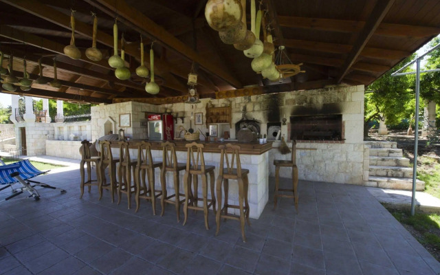 Constantinos Villa