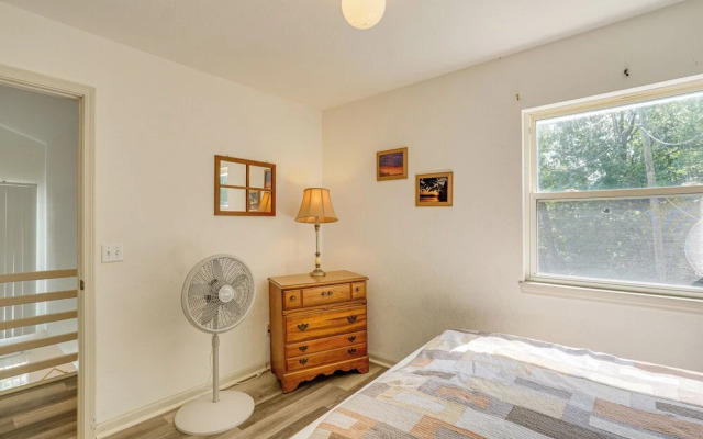 Pet-friendly Lake of the Ozarks Gem!