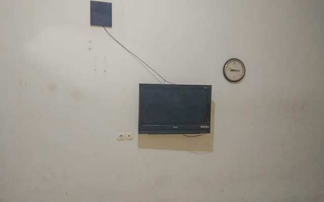 OYO 93714 Guest House Gembul Syariah