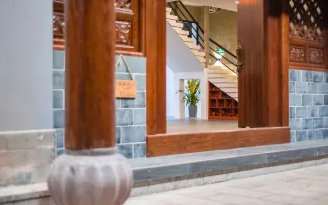 Jianshui Yichao Inn