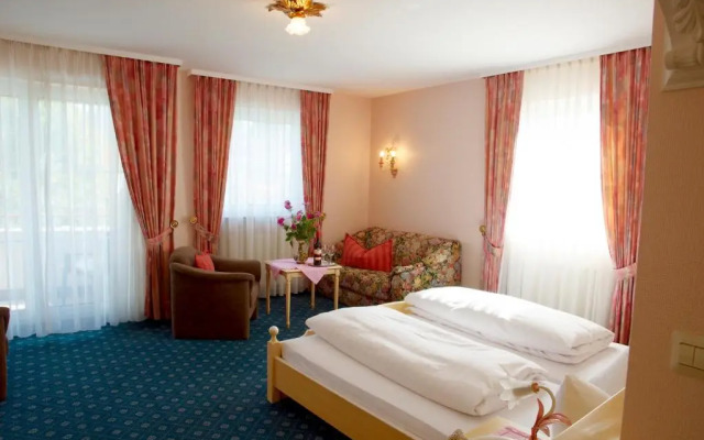 Hotel & Restaurant KRONE