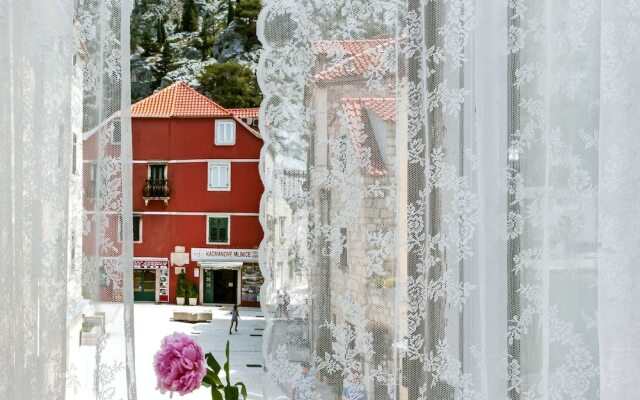 Apartments & Rooms Tomasovic