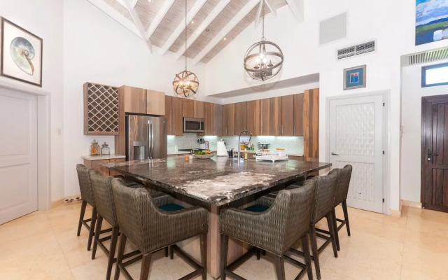 Pristine Bay 1316 2 Bedroom Home