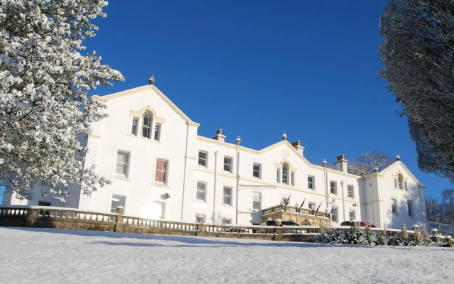 Court Colman Manor