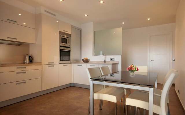 Apartment - 3 Bedrooms with Pool and WiFi - 107470