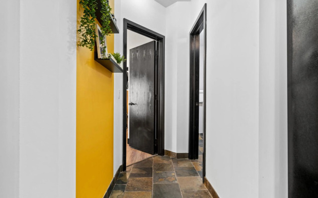 Instant Suites - Luxury 2 BR Suite in Canmore | Banff