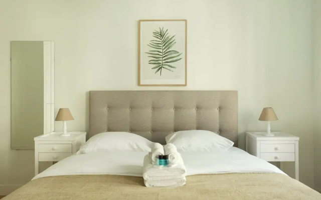 Charming Flat With AC - Center of Paris