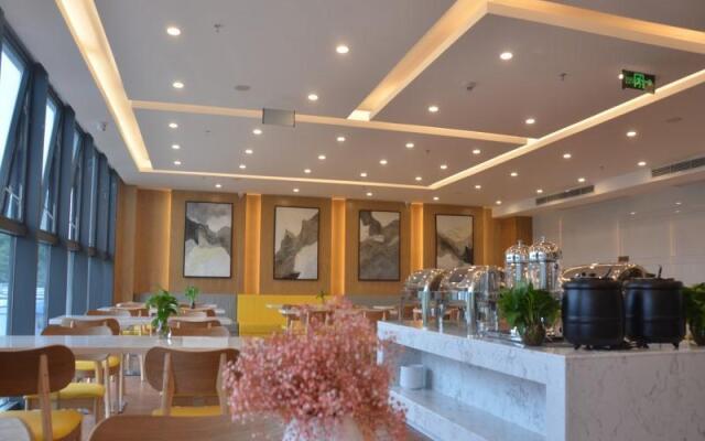 GreenTree Inn Guiyang Wudang District High-speed Railway East Station
