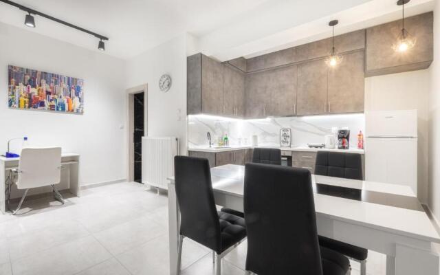 Newly built detached house with parking