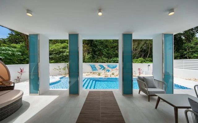 pool villa Sanrriott Okinawa Motobu