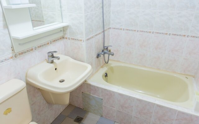 Hengchun Small Room 16