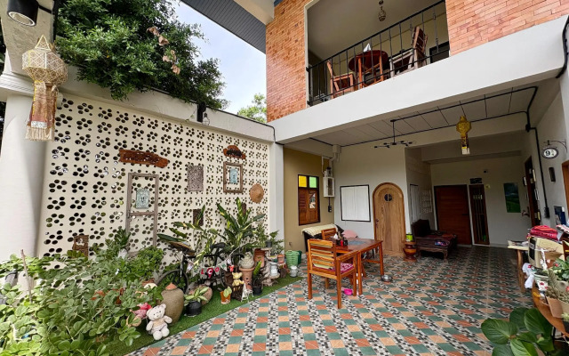 Thai Guesthouse