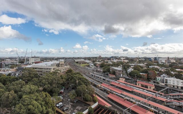 Redfern One Bedroom Apartment with Views