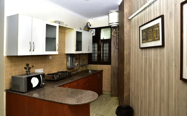 Woodpecker - 2 Bedroom Service Apartment