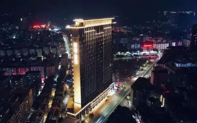 Aijia Apartment (Wuyue Plaza)