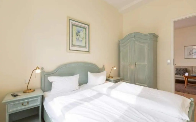 Villa San Marino, App 5