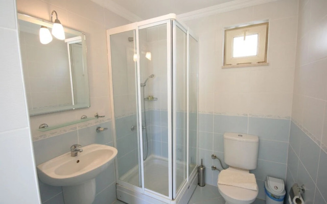 Important Group Turqouise Villa Katrina