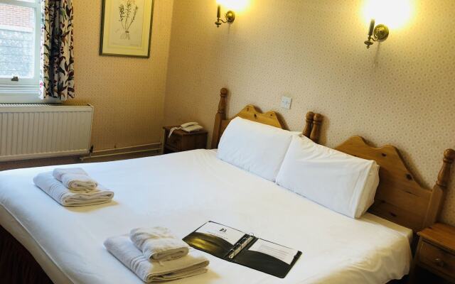 Brook Red Lion Hotel