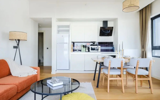 G Tower Residence by NewInn