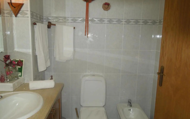 Borges Pimentel Apartment