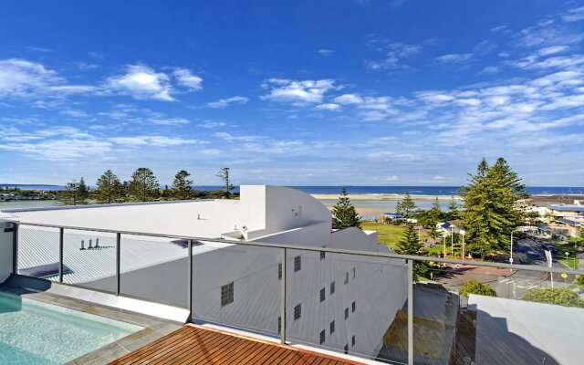 Coast Luxury Apartment 32