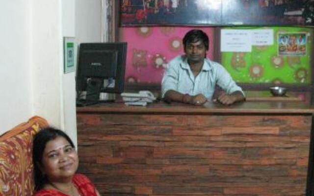 Aniket PG House