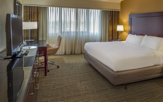 Crowne Plaza St. Louis Airport by IHG
