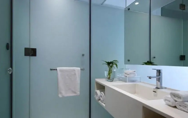 Shenzhen Hongdu Hotel