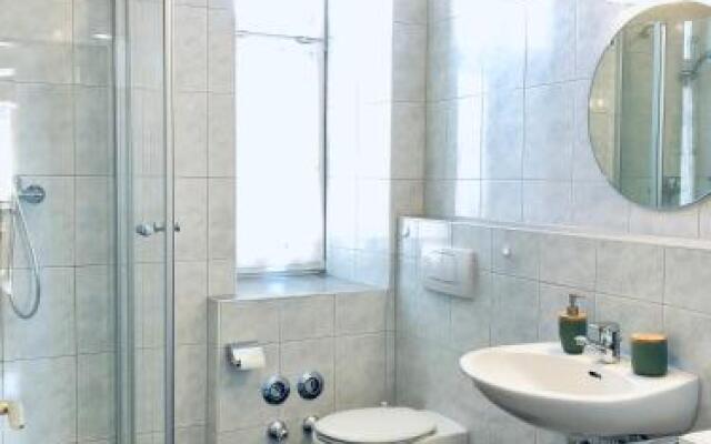 Golden Gapa Central Family Apartment 29