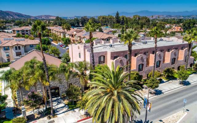 Comfort Inn Pomona near Fairplex