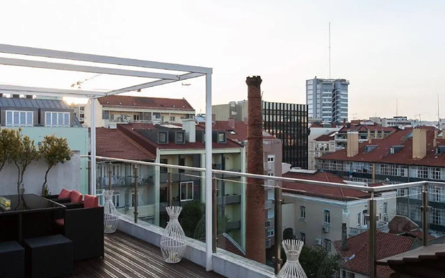 Charming Penthouse with Private Terrace
