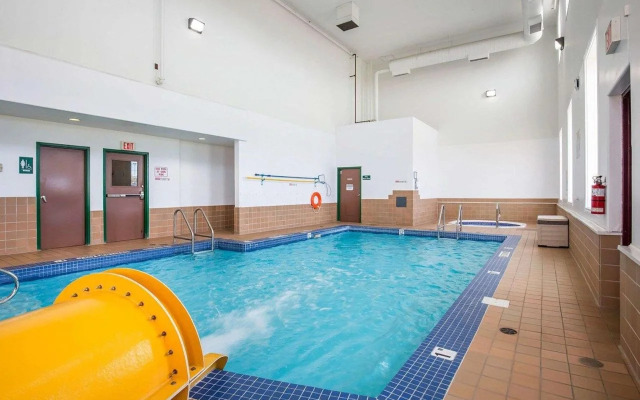 Quality Inn & Suites