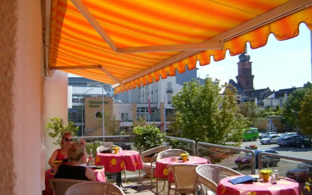 Stadt Cafe Pension Grünstadt