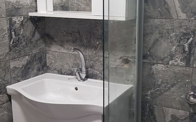 Tasev Apart Hotel