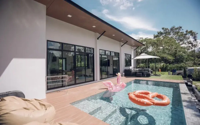 Issara Private Pool Villa Khaoyai A