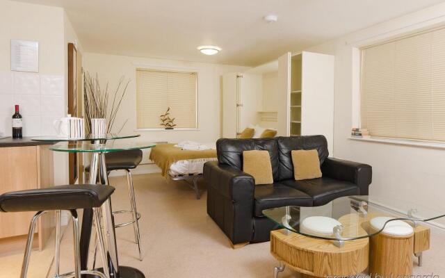 Your Stay Bristol Cotham Lawn