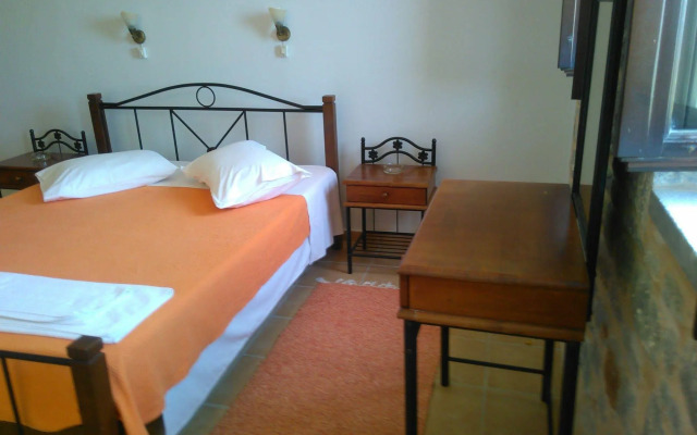 Onar Mani Suites
