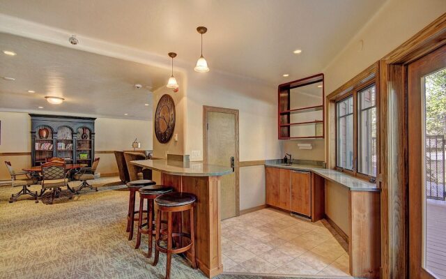 Phoenix 118 4 Bedroom Townhouse by RedAwning