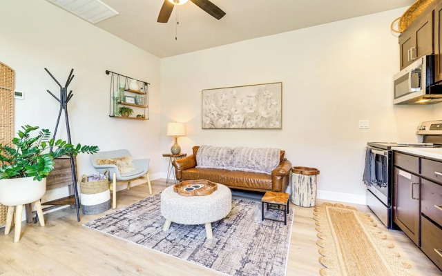 22 Mi to Zion: Mtn-view 'oasis Sanctuary'