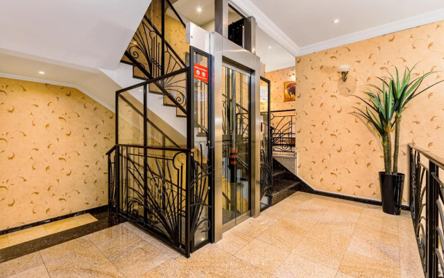 Hotel Sharden