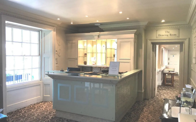 Brandshatch Place Hotel & Spa