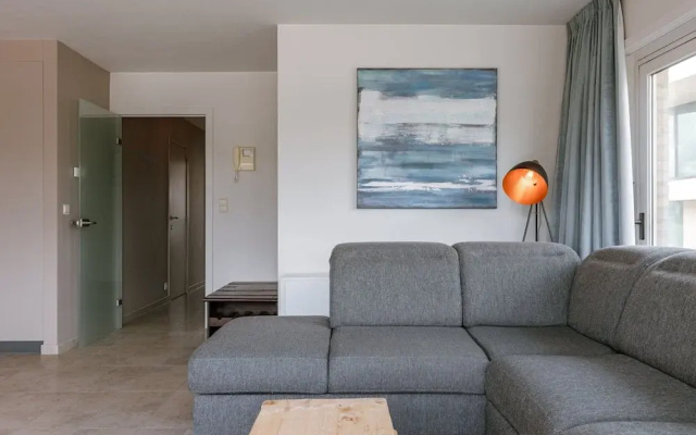 Huswell - Family Apartment With Balcony Near Coast