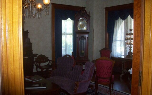 Hermansader's Victorian Mansion