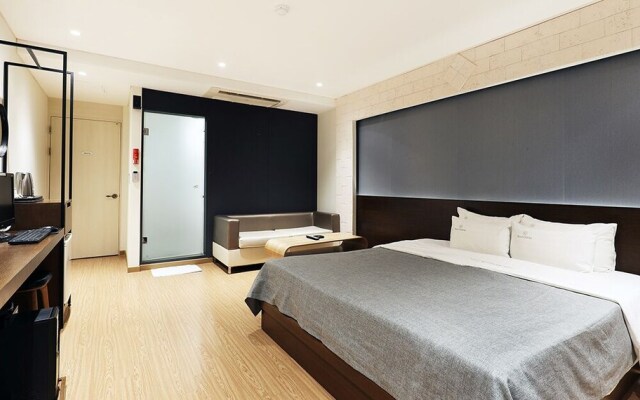 Gloria Hotel