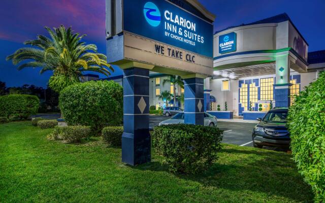 Clarion Inn & Suites Central Clearwater Beach